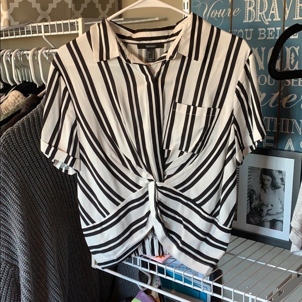 Short sleeve crop too